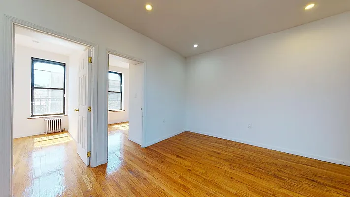 Rented by Bond New York | media 11