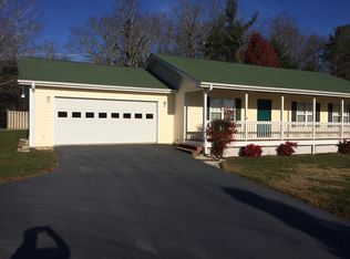 1505 Dana Rd, Hendersonville, NC 28792