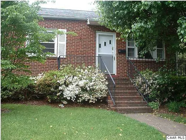 810 North Ave photo 1