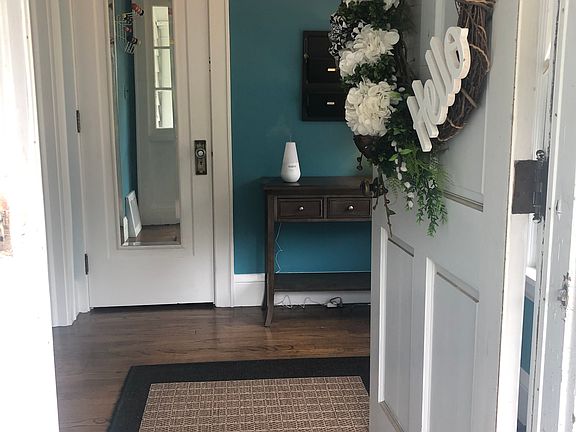 5th image of 567 Aqueduct St