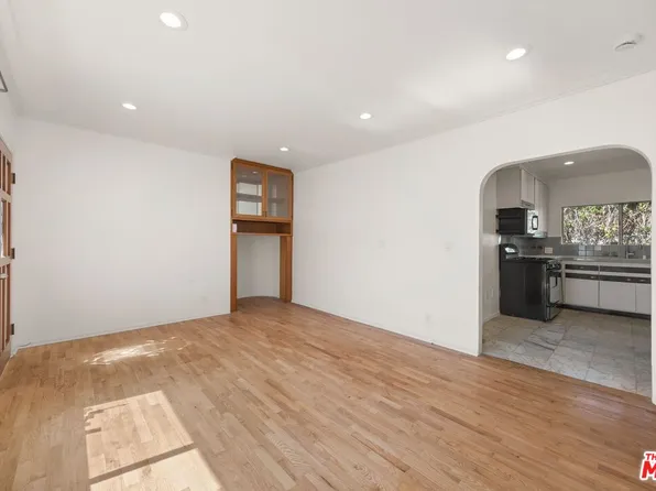 1538 N Mariposa Ave, Los Angeles, CA