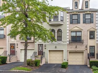 464 Hartford Dr, Nutley, NJ 07110