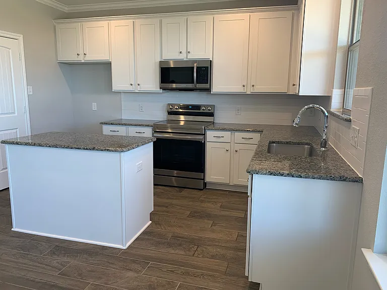 601 Long Prairie Dr — Photo 5