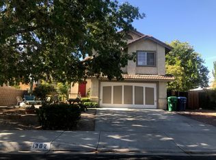 1302 Coventry Pl, Palmdale, CA 93551