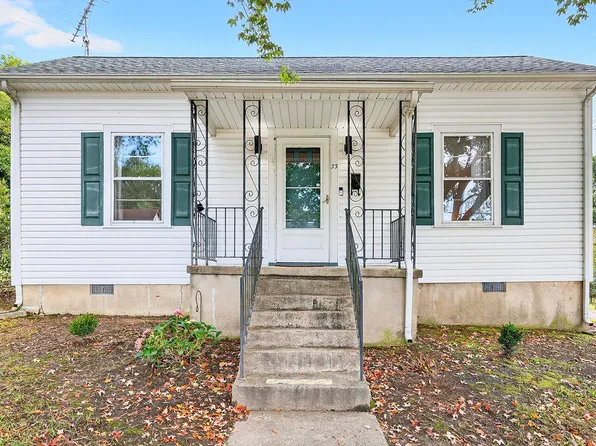 33 Schoolfield Dr, Danville, VA 24541