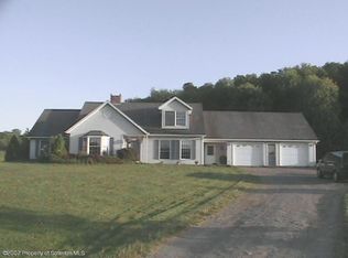 232 Meshoppen Creek Rd, Montrose, PA 18801