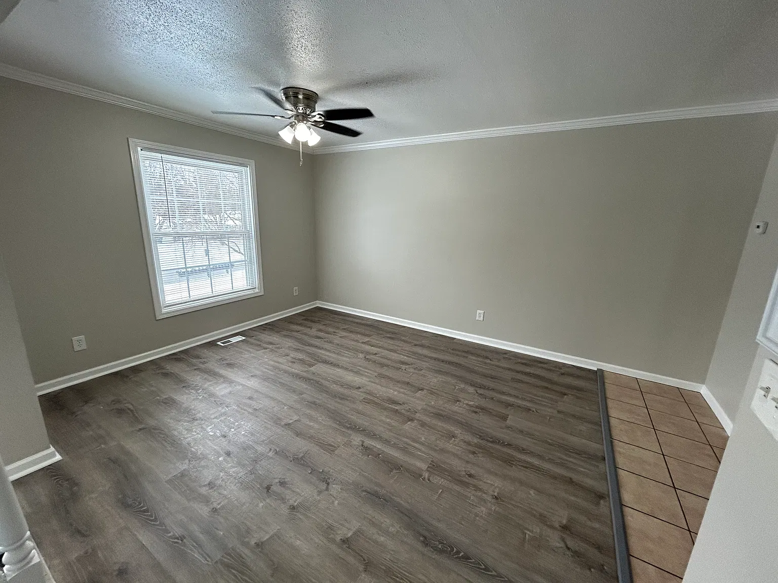 2 bed, 1056 sqft, $1,350 — Photo 4