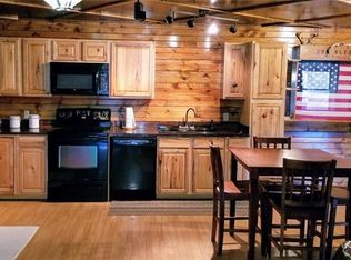 111 Noah Ln, Butler, PA 16001