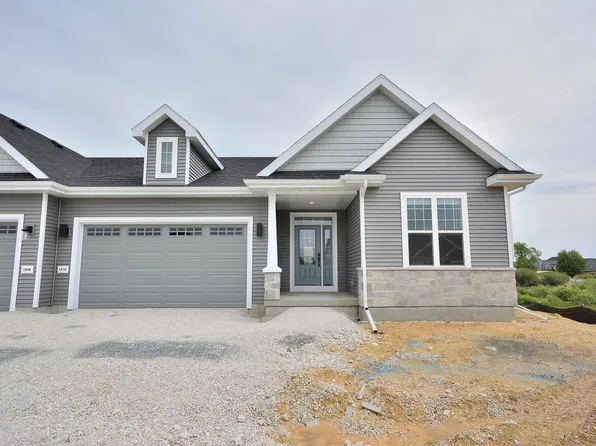 1076 Elderberry ROAD, Oconomowoc, WI 53066