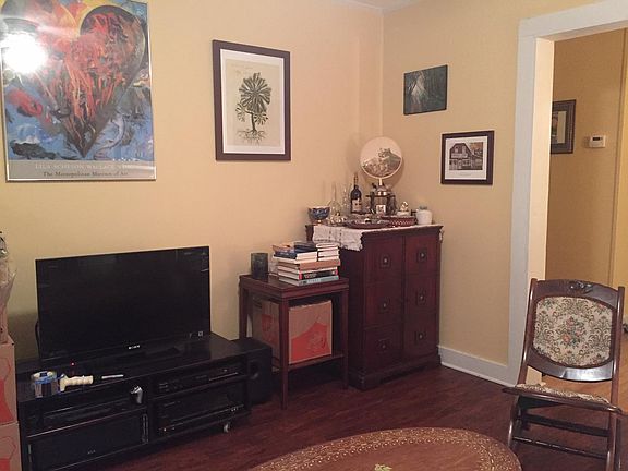 2nd image of 127 Louisa Blvd