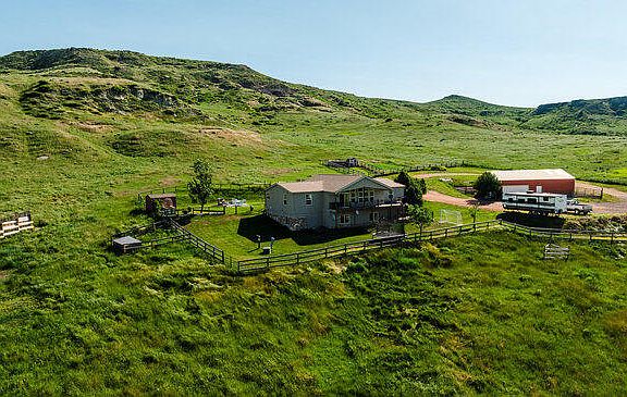 4th image of 521 Cat Creek Rd