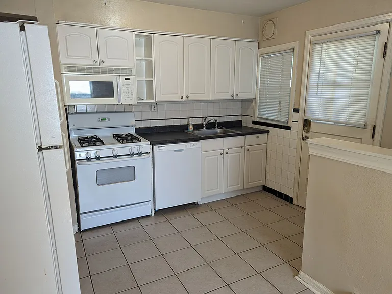 9803 Rhythm Dr — Photo 8