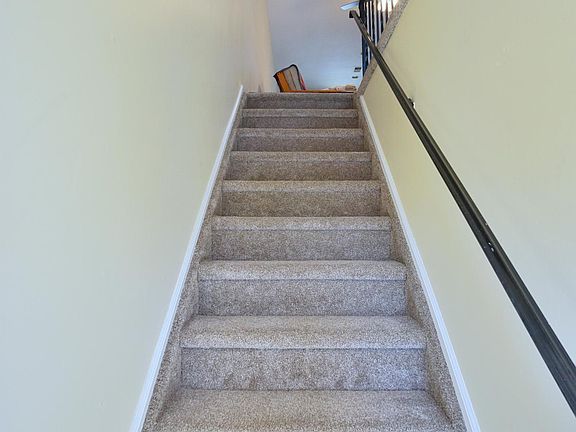 3rd image of 48B Bradley Ct #54