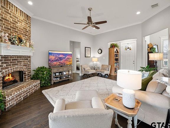 3rd image of 7344 Hearthstone Ln