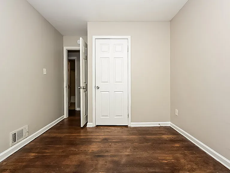 6637 Imperial Dr — Photo 11