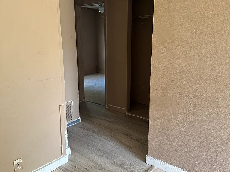 414 San Blas — Photo 4
