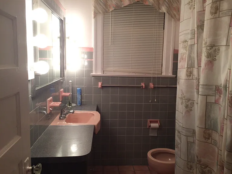 77-79 Franklin Ter #2 — Photo 12
