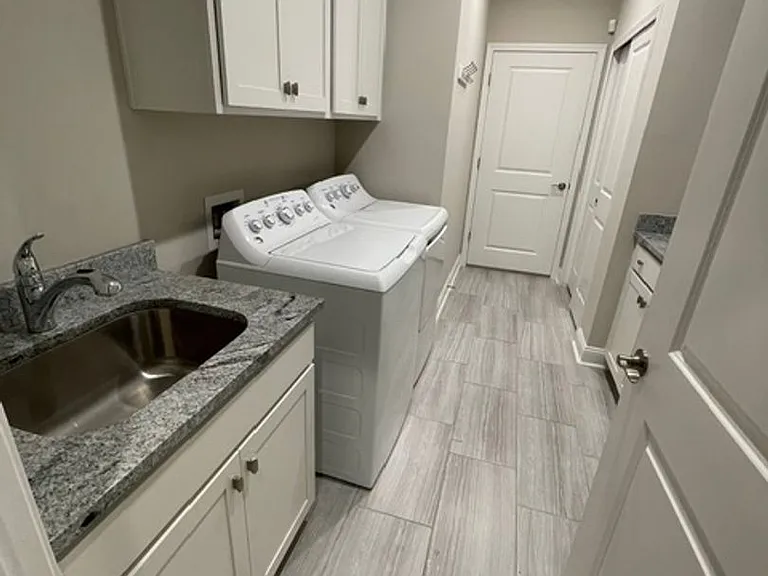 194 Dawnbrook Ct — Photo 16