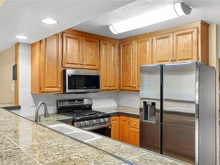 16546 Foliage Ave — Photo 7