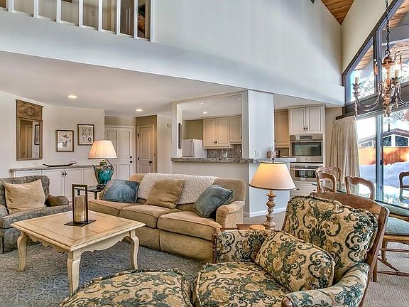 3rd image of 982 Fairway Park Dr #4