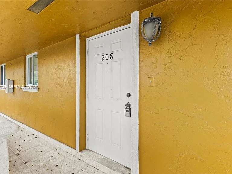 2323 Van Buren St #208 — Photo 2