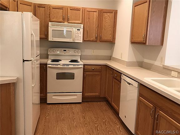 2nd image of 1626 W Spring Meadow Loop