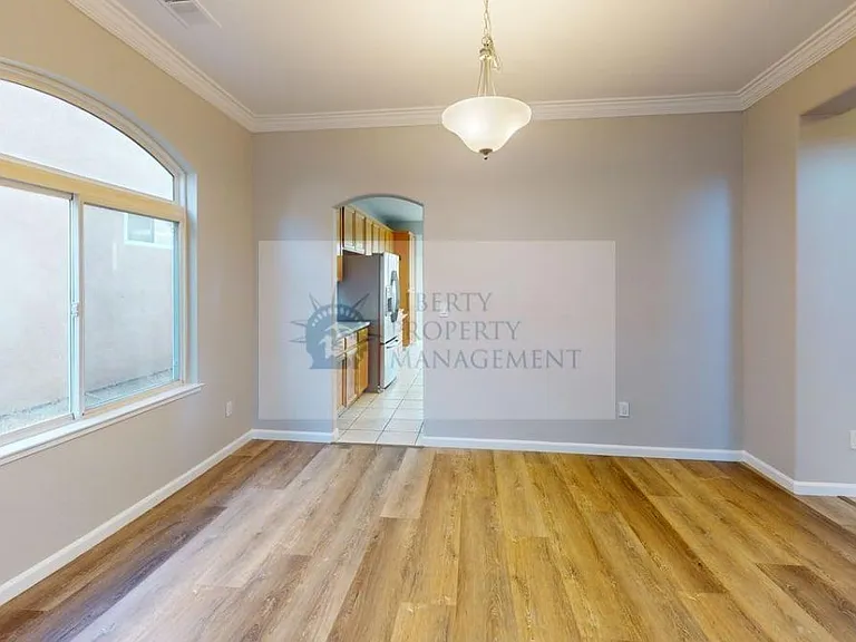 5249 Stonehart Ln — Photo 8