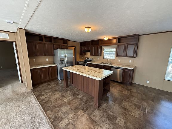 3rd image of 12656 Claremont Cir