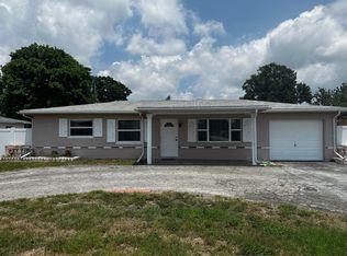 4527 62nd St N, Kenneth City, FL 33709