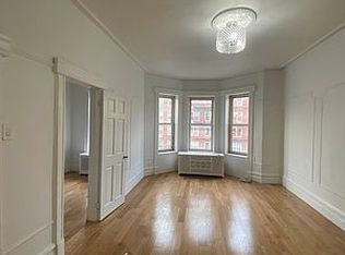 217 E 8th St #3, Brooklyn, NY 11218