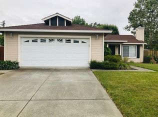 1133 Ruby Dr, Vacaville, CA 95687