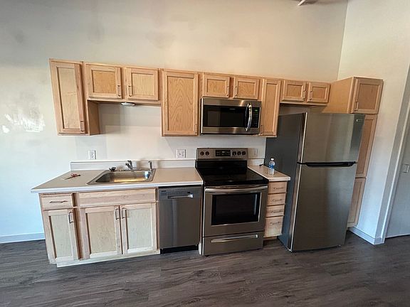 2nd image of 101 Main St S #214