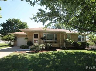 4926 N Melody Ln, Peoria, IL 61614