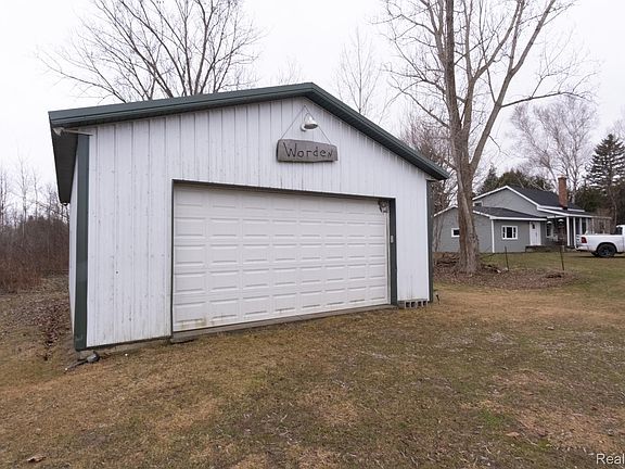 2nd image of 5630 Custer Rd