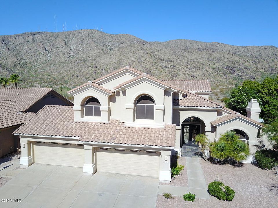 1st image of 1432 E Desert Flower Ln