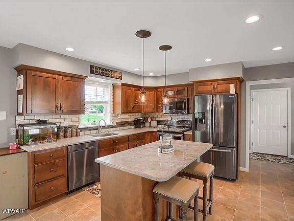 4th image of 105 Pennywood Ave