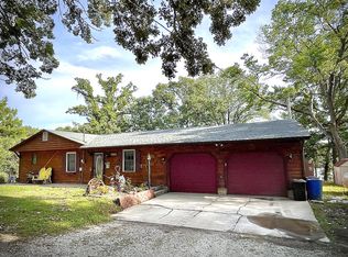 7 Bailey Ln, Pana, IL 62557