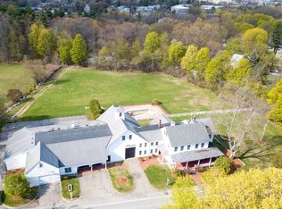 21 Davis Rd, Chelmsford, MA 01824