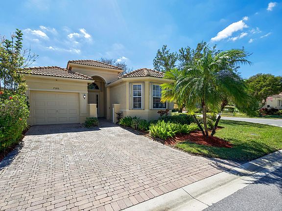 3rd image of 7086 Del Corso Lane