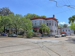 223 W 38th St, Savannah, GA 31401