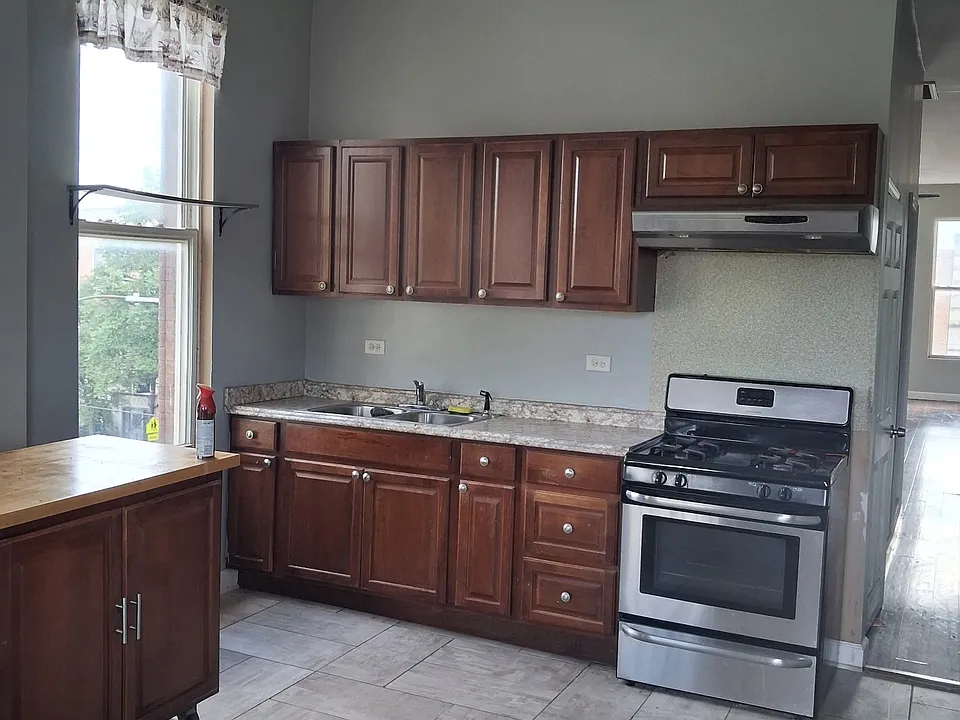 1514 S Kedzie Ave #3