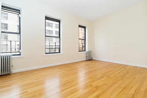 Rented by REAL New York | media 16