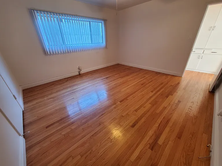 330 Orizaba Ave #3 — Photo 10