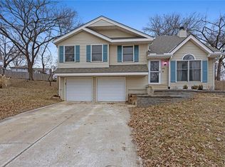 1302 NW 63rd Ter, Kansas City, MO 64118