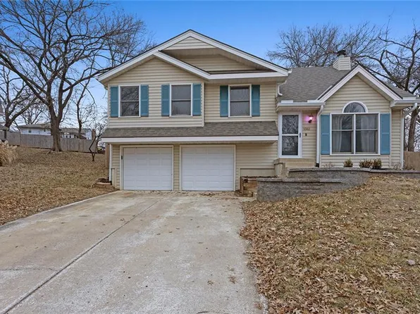 1302 NW 63rd Ter, Kansas City, MO 64118