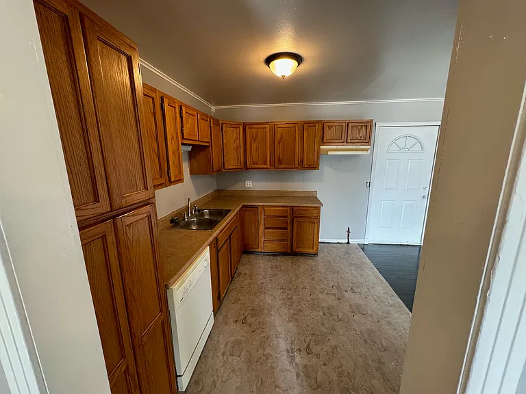 2417 Orange St — Photo 2