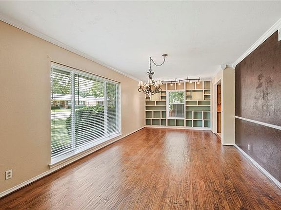 5th image of 9648 Lynbrook Dr