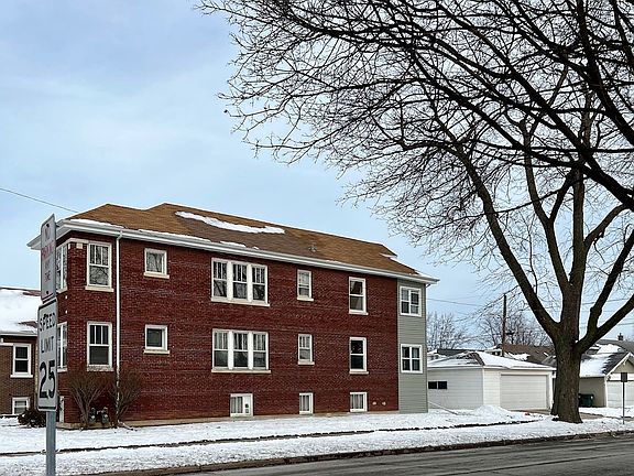 3rd image of 3447 Sunnyside Ave