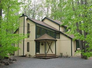80 Beaver Dam Trl, Pocono Pines, PA