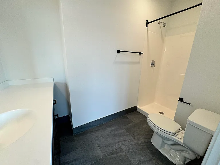 5411 Bashford St #203 — Photo 25